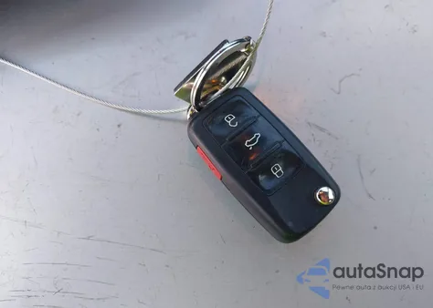 2017 Volkswagen Tiguan 2.0T/2.0T S z USA, uszkodzony, nr VIN WVGAV7AX5HK055081